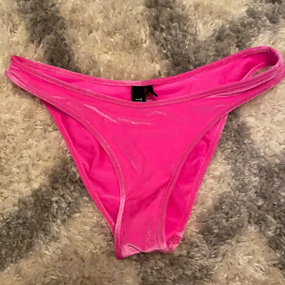 NWOT Triangl Rhay bikini bottoms